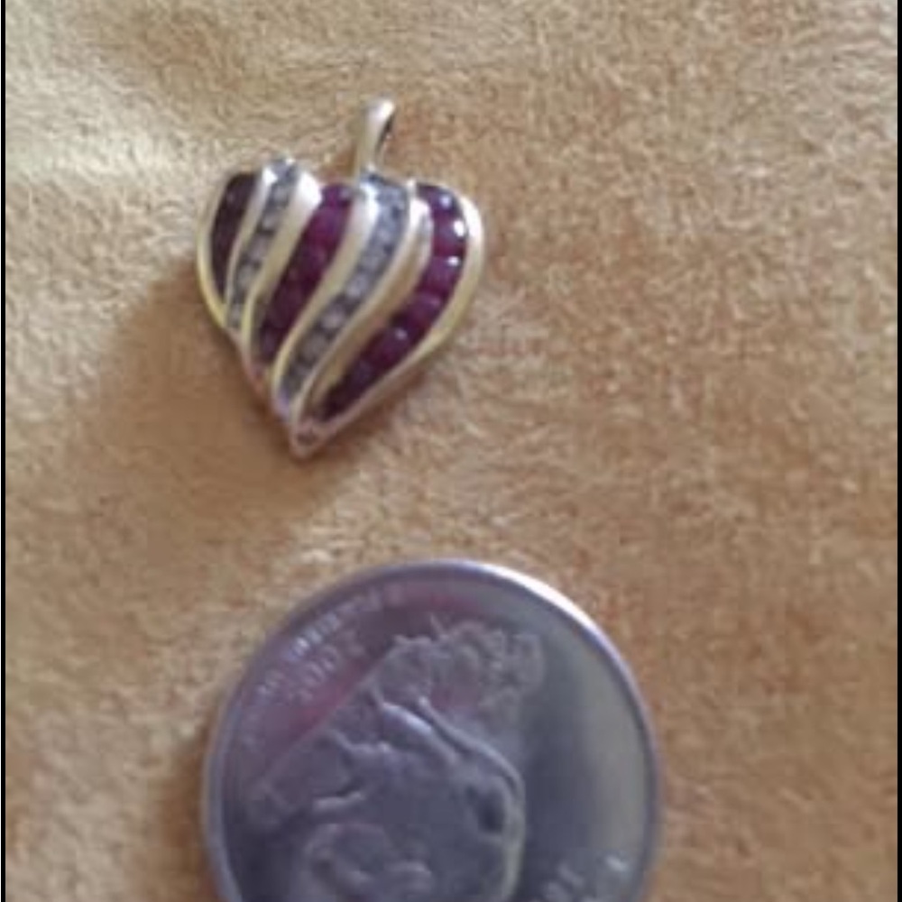 10 Kt Ruby And Diamond Pendent - image 2